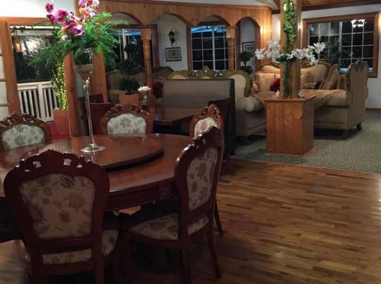 هتل Black Pearl Suites