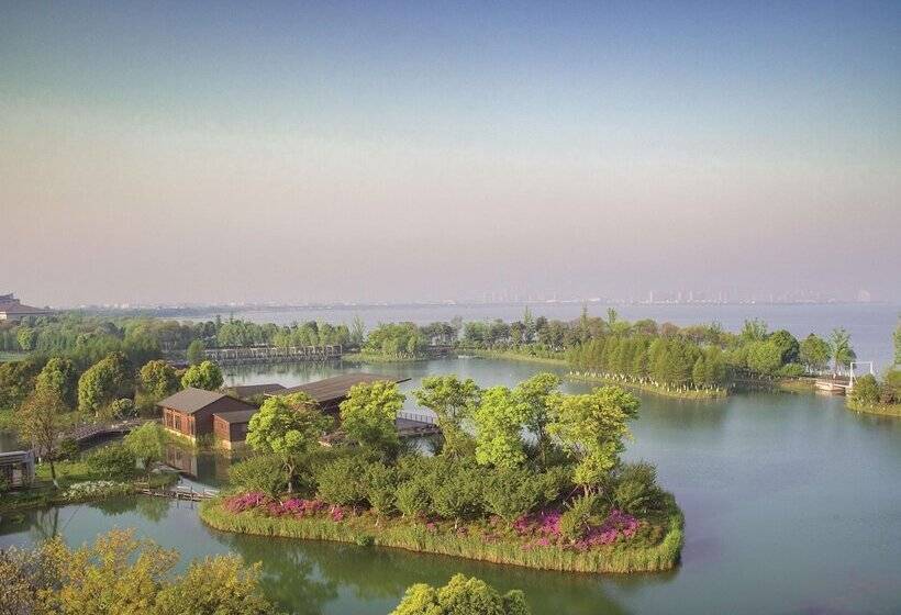 فندق Fairmont Yangcheng Lake