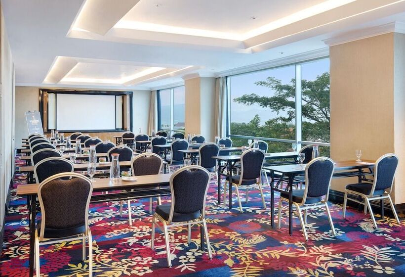 هتل Ibis Bandung Trans Studio