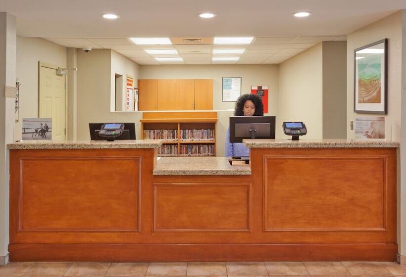 Candlewood Suites Eastchase Park, An Ihg