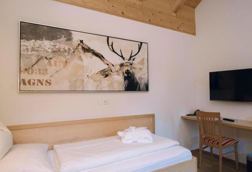 هتل Garni Passeier