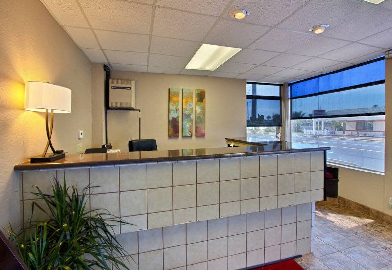 בית מלון כפרי Beach House Inn