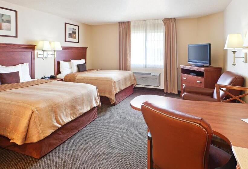 ホテル Candlewood Suites Fayetteville, An Ihg