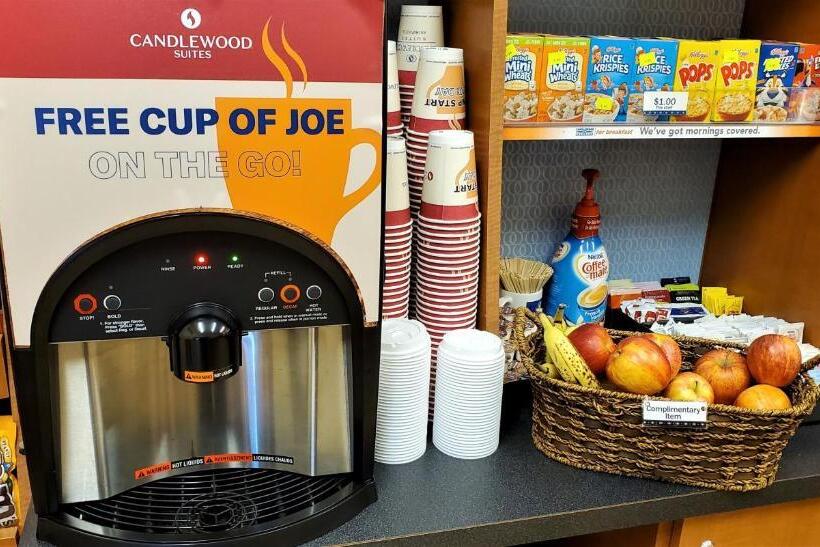 ホテル Candlewood Suites Fayetteville, An Ihg