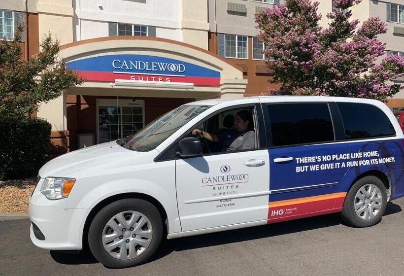 هتل Candlewood Suites Medford, An Ihg