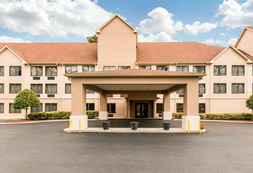 هتل Comfort Suites Wilmington Near Downtown