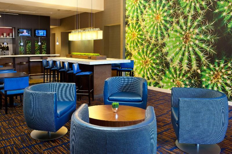 هتل Courtyard Houston Downtown Convention Center