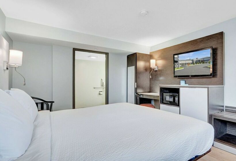 هتل Days Inn & Suites By Wyndham Niagara Falls/buffalo