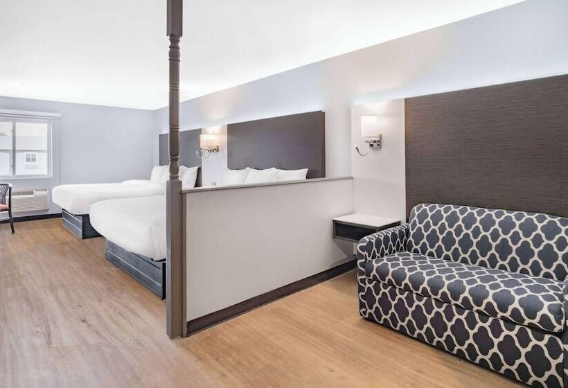 هتل Days Inn & Suites By Wyndham Niagara Falls/buffalo