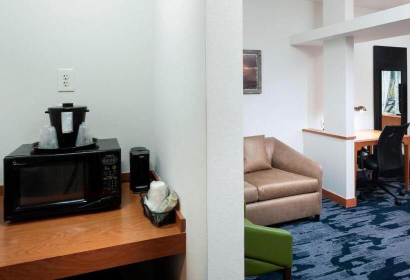 هتل Fairfield Inn & Suites Wilmington Wrightsville Beach