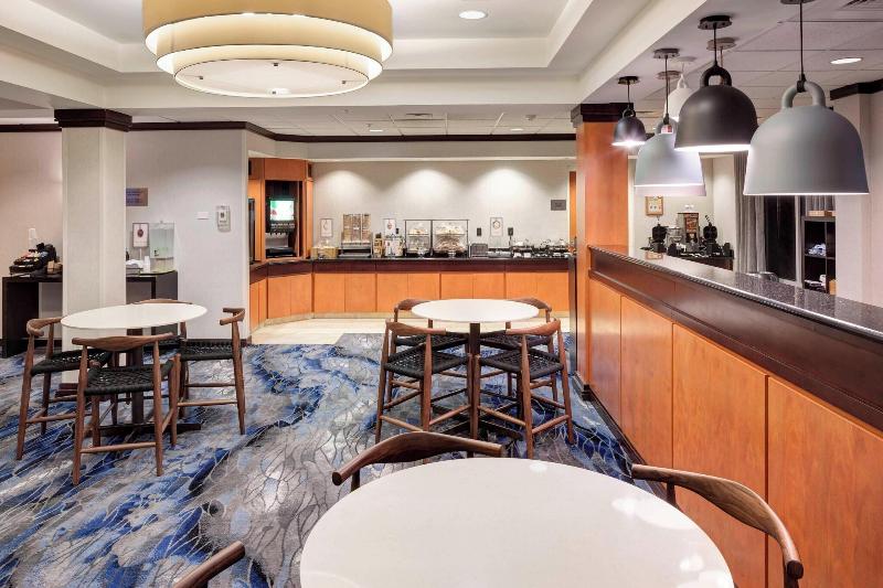 هتل Fairfield Inn & Suites Wilmington Wrightsville Beach