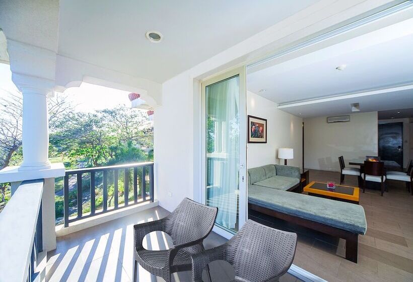 בית מלון כפרי Fairways And Bluewater Boracay