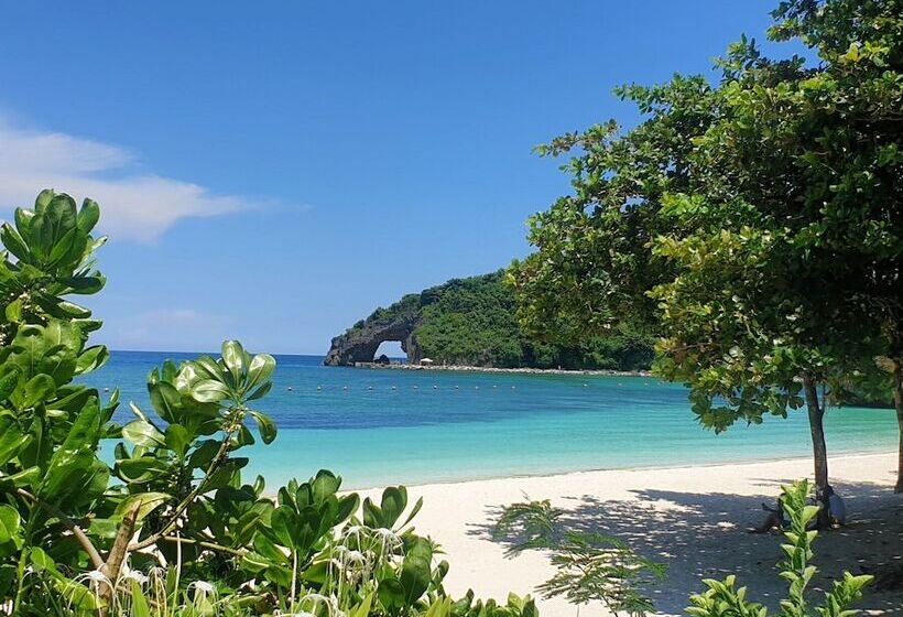 בית מלון כפרי Fairways And Bluewater Boracay