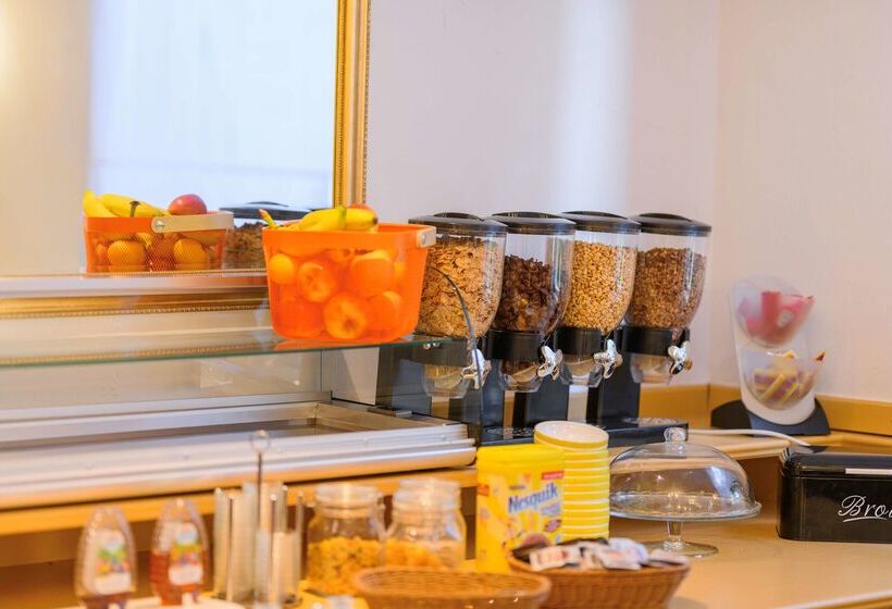 هتل Hannover Airport By Premiere Classe