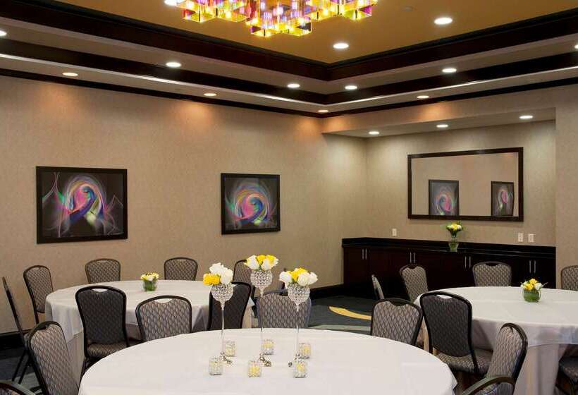 هتل Hilton Garden Inn Fort Worth Alliance Airport
