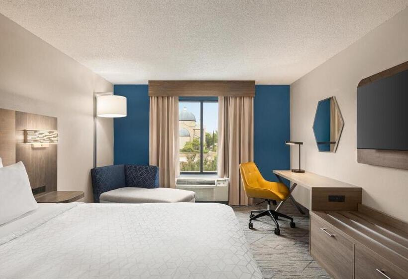 בית מלון כפרי Holiday Inn Express & Suites Greenville Downtown, An Ihg