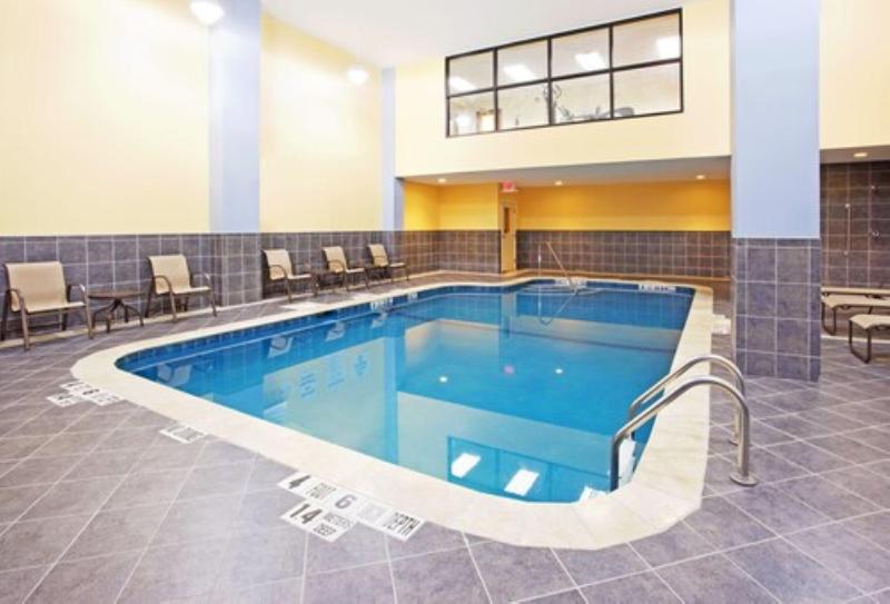 هتل Holiday Inn Express & Suites Niagara Falls, An Ihg