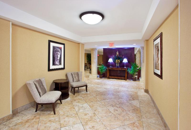 هتل Holiday Inn Express & Suites Niagara Falls, An Ihg
