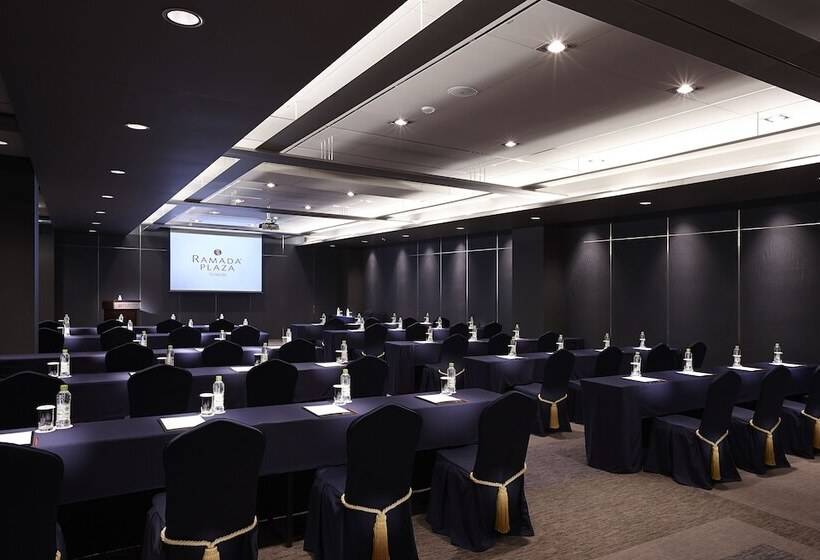 בית מלון כפרי Ramada Plaza By Wyndham Suwon