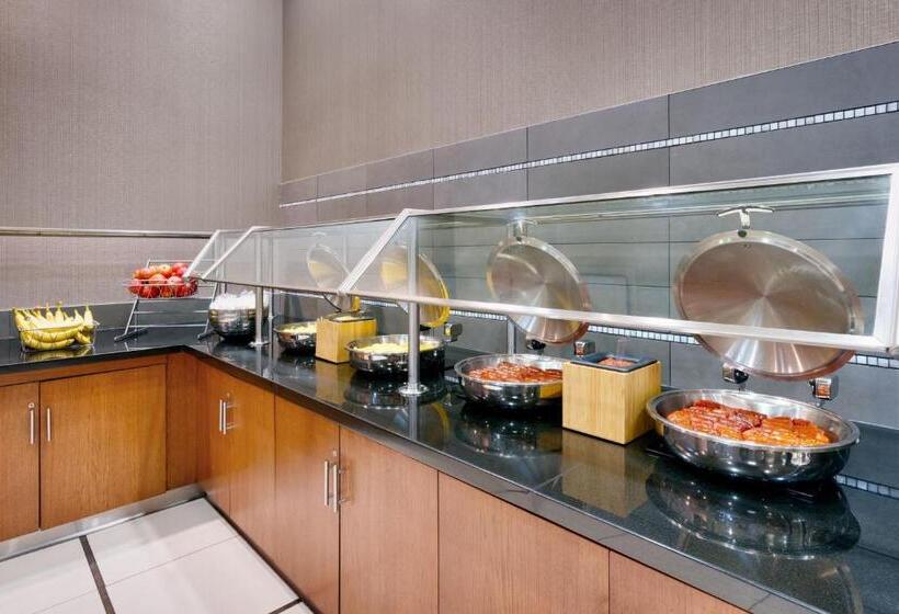 هتل Springhill Suites By Marriott Las Vegas Convention Center