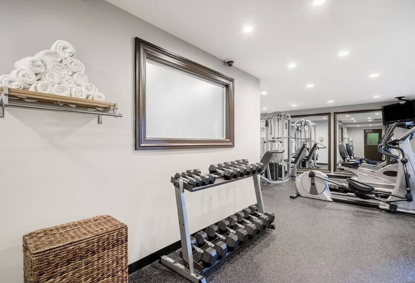 هتل Staybridge Suites Wilmington Newark By Ihg