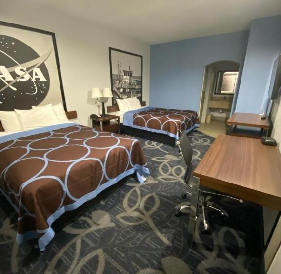هتل Super 8 By Wyndham Houston Hobby Airport South