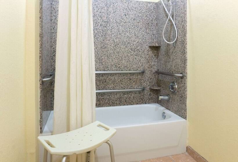 호텔 Super 8 By Wyndham Stafford Sugarland Area