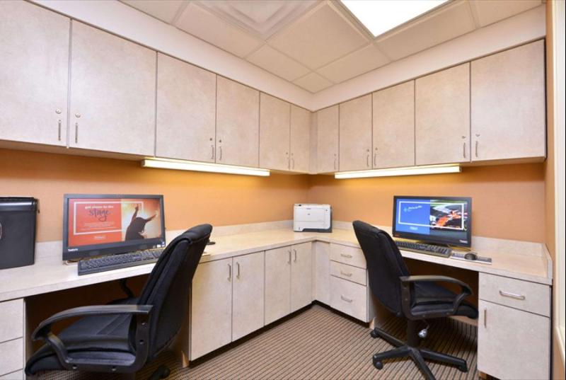 בית מלון כפרי Hampton Inn & Suites Richmond, In
