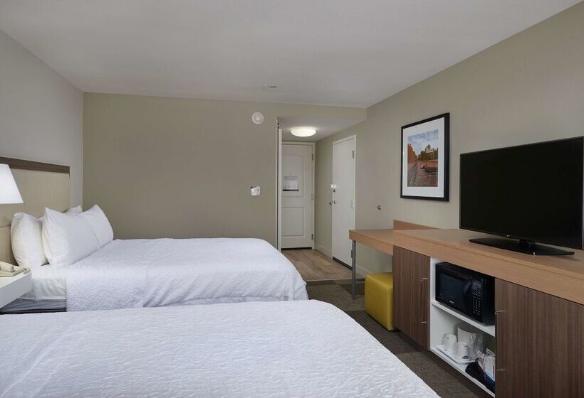 호텔 Hampton Inn & Suites Rogers