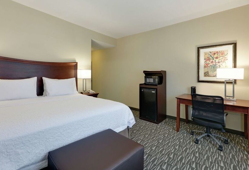 בית מלון כפרי Hampton Inn & Suites Southern Pines Pinehurst