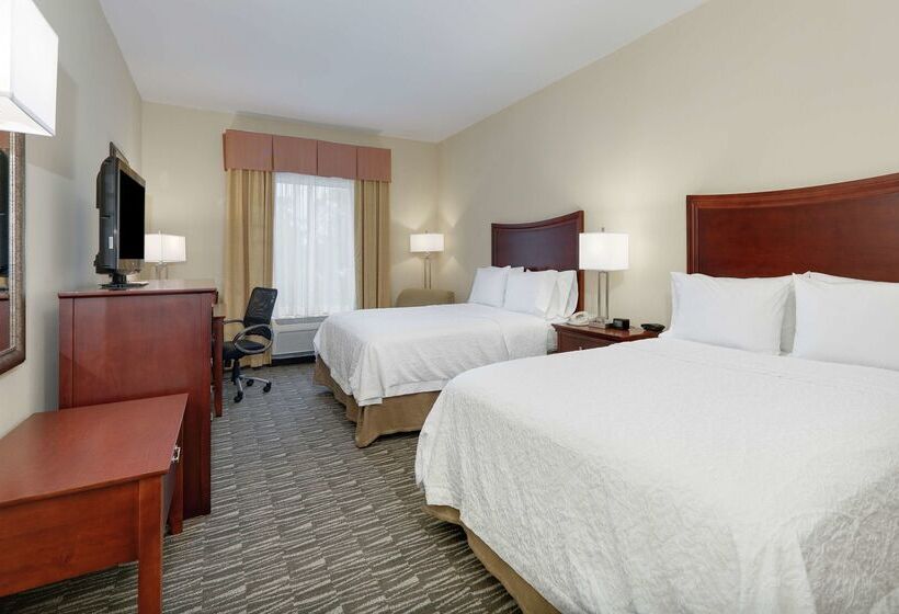 בית מלון כפרי Hampton Inn & Suites Southern Pines Pinehurst
