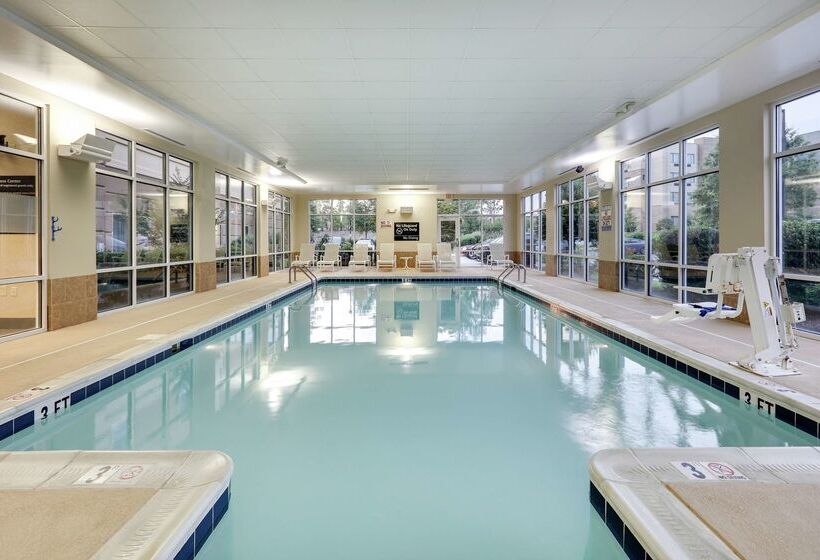 בית מלון כפרי Hampton Inn & Suites Southern Pines Pinehurst