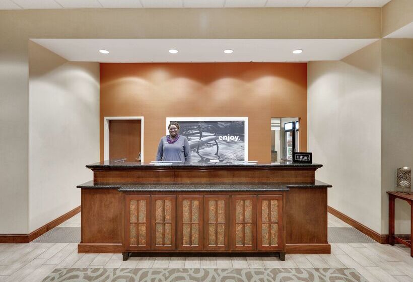 בית מלון כפרי Hampton Inn & Suites Southern Pines Pinehurst