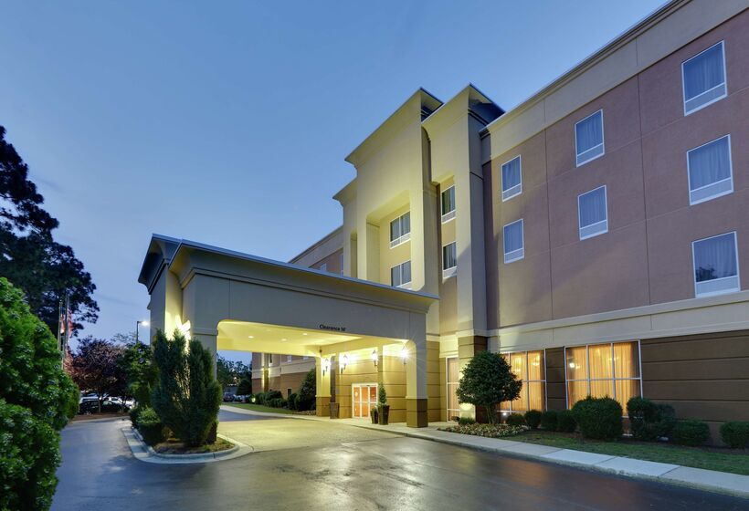 בית מלון כפרי Hampton Inn & Suites Southern Pines Pinehurst