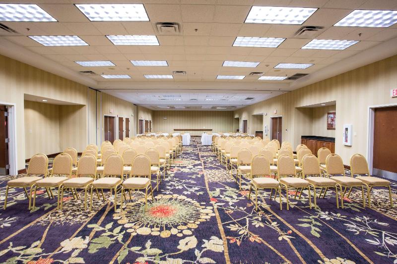 בית מלון כפרי Hampton Inn & Suites Southern Pines Pinehurst