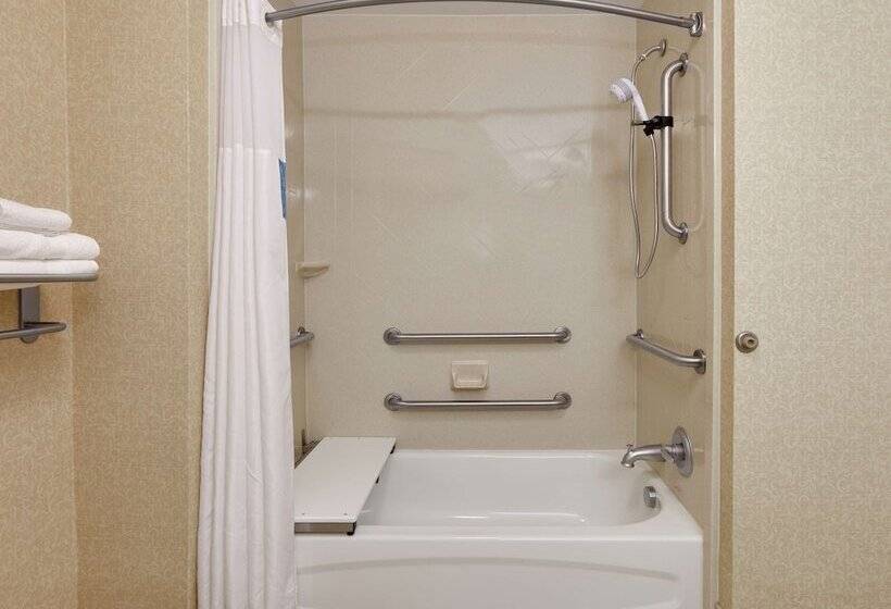 בית מלון כפרי Hampton Inn & Suites Southern Pines Pinehurst