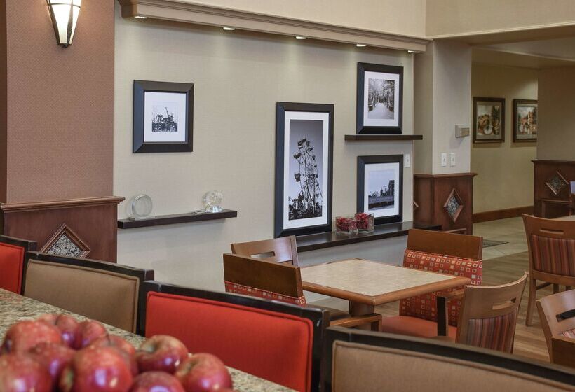 호텔 Hampton Inn & Suites Youngstown Canfield