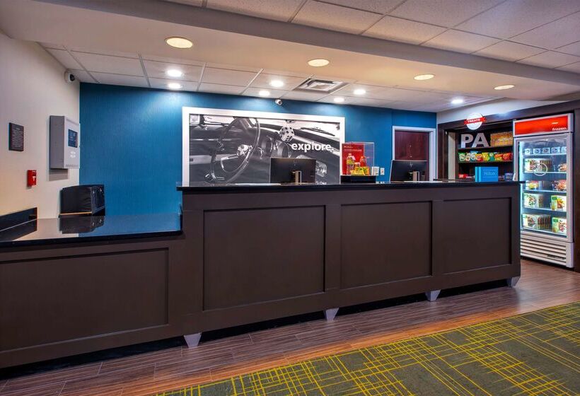 ホテル Hampton Inn Clarion