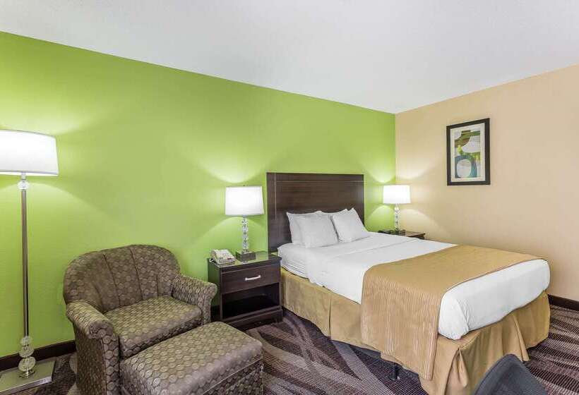 ホテル Quality Inn Warsaw I40