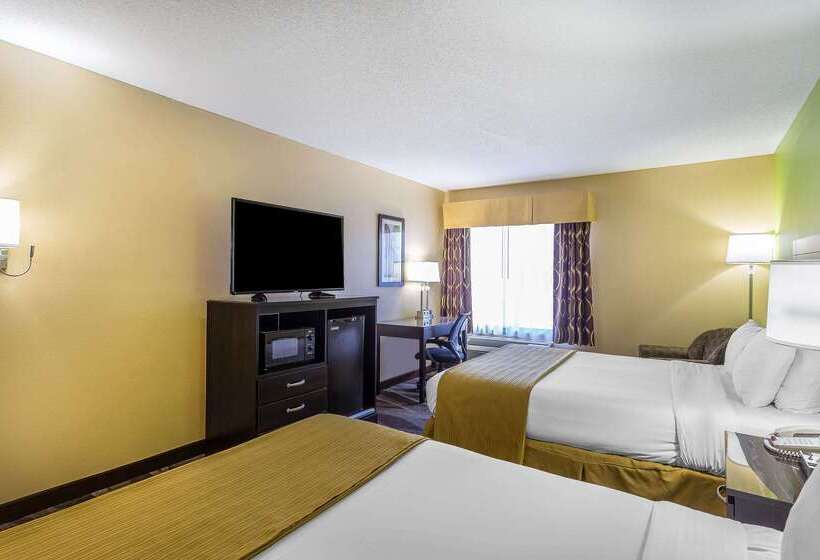 ホテル Quality Inn Warsaw I40