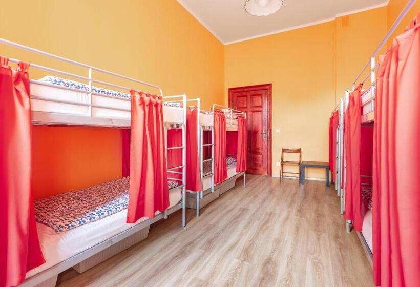 Babel Hostel, Dworzec Pkp, Rynek