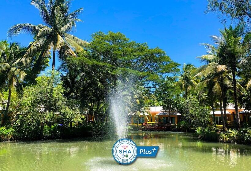 هتل Baan Amphawa Resort & Spa