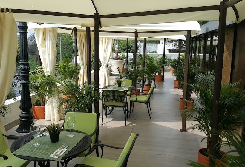 호텔 Cosmos   Cali