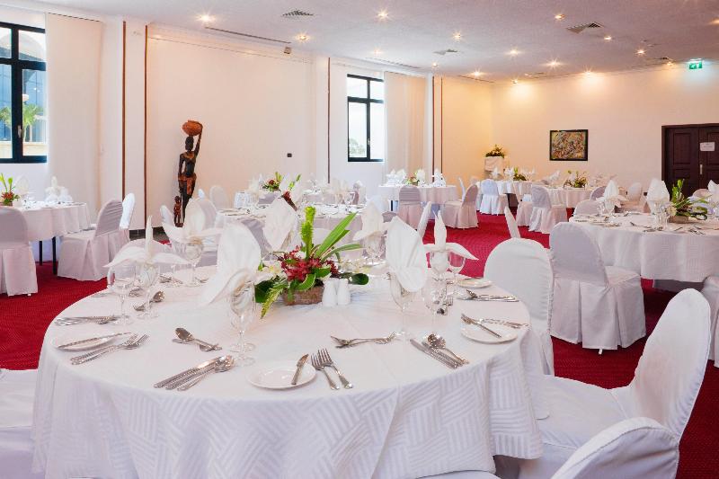 هتل Holiday Inn Accra Airport By Ihg