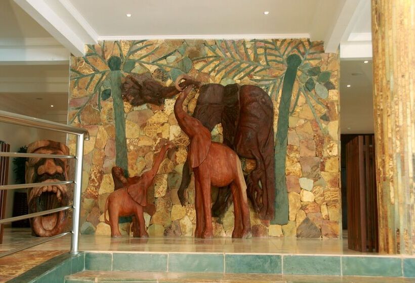 هتل Holiday Inn Accra Airport By Ihg