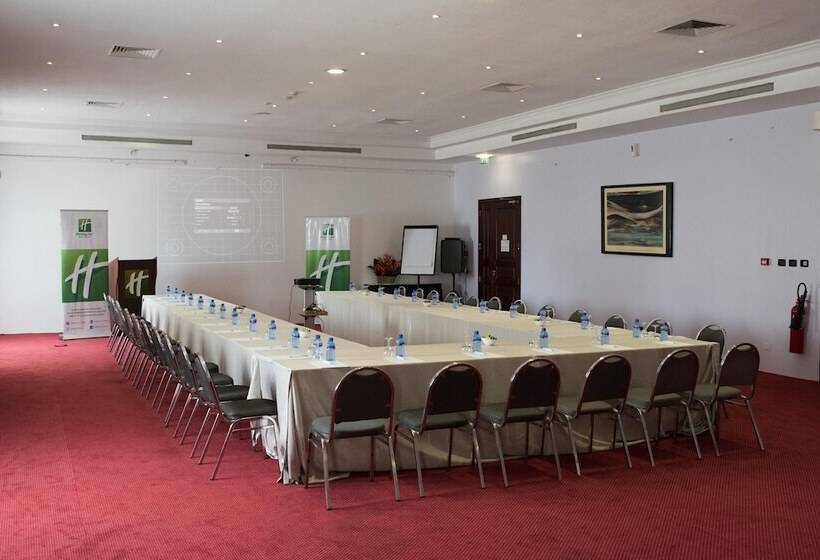 هتل Holiday Inn Accra Airport By Ihg