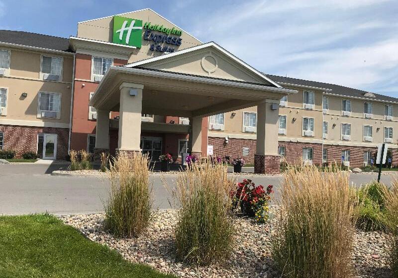 Holiday Inn Express Hotel & Suites Council Bluffs   Convention Center Area, An Ihg