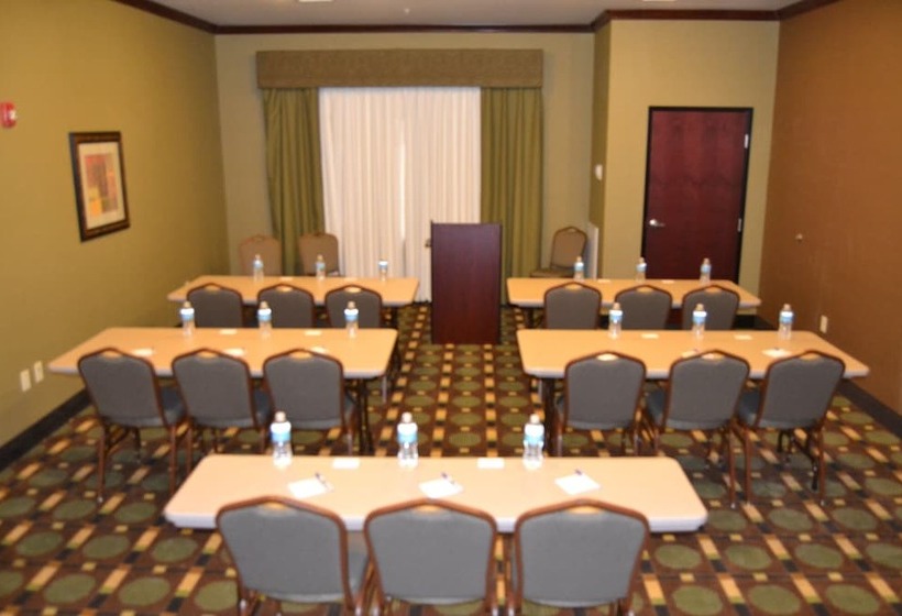 فندق Holiday Inn Express And Suites Heber Springs, An Ihg