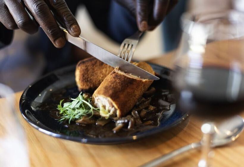 בית מלון כפרי Ibis Lyon Sud Oullins