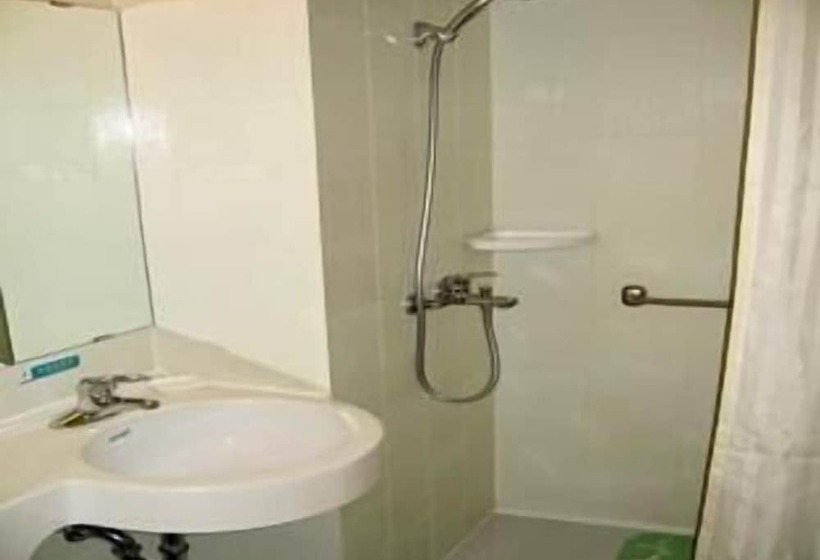 Отель Jinjiang Inn Select Wuhan Chu Hehan Street Shuiguohu